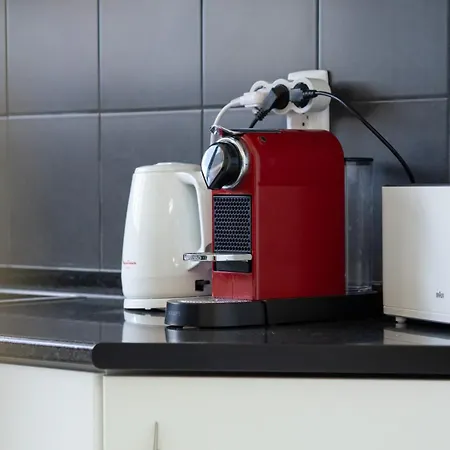 Apartamento Bright 1bdr With Sea View By Lovelystay