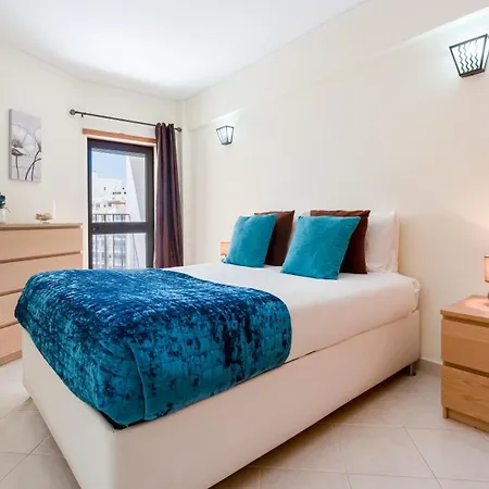 Apartamento Bright 1bdr With Sea View By Lovelystay