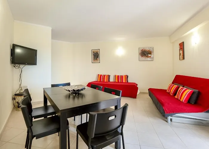 Bright 1bdr With Sea View By Lovelystay