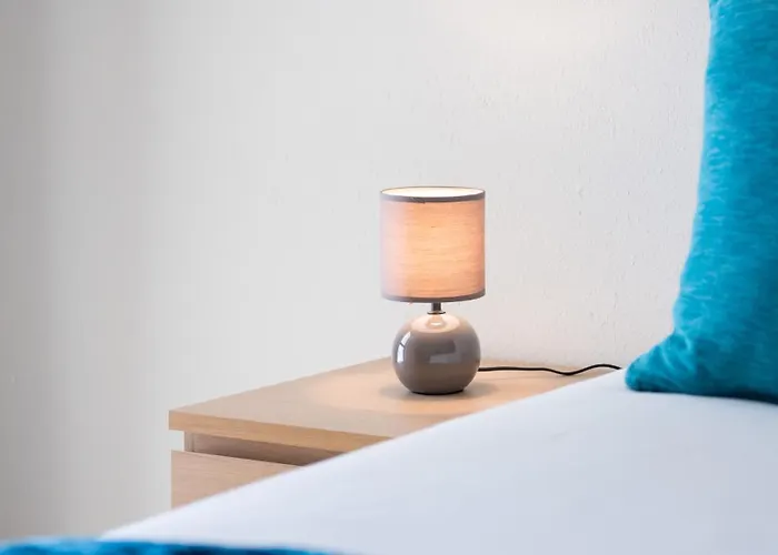 Bright 1bdr With Sea View By Lovelystay *