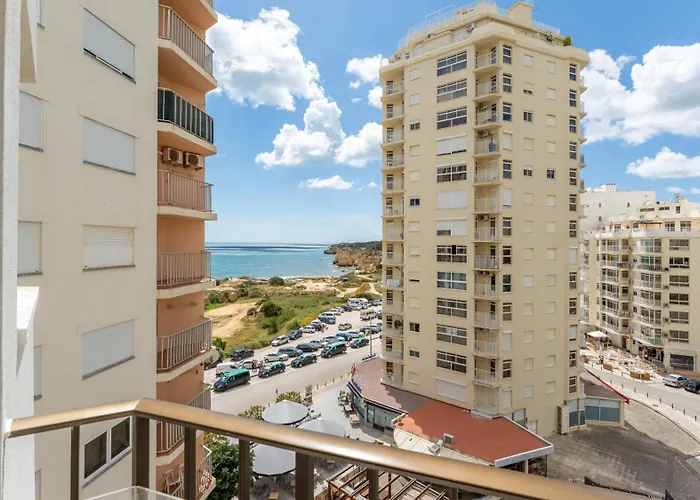 Bright 1bdr With Sea View By Lovelystay Armação de Pêra