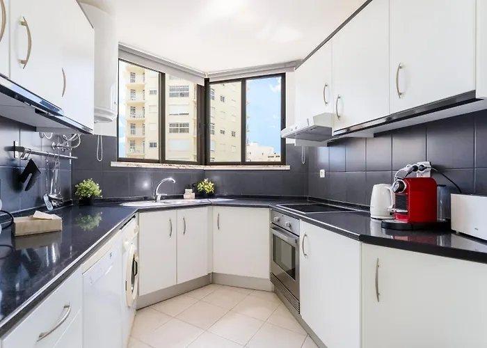 Bright 1bdr With Sea View By Lovelystay 公寓 Armação de Pêra